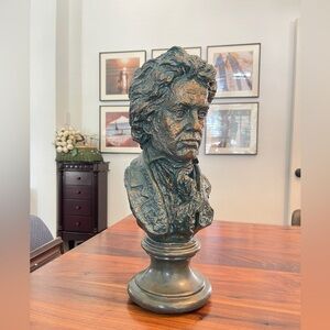 Rare Vintage BEETHOVEN Bust Sculpture 16.5” Tall Excellent condition.